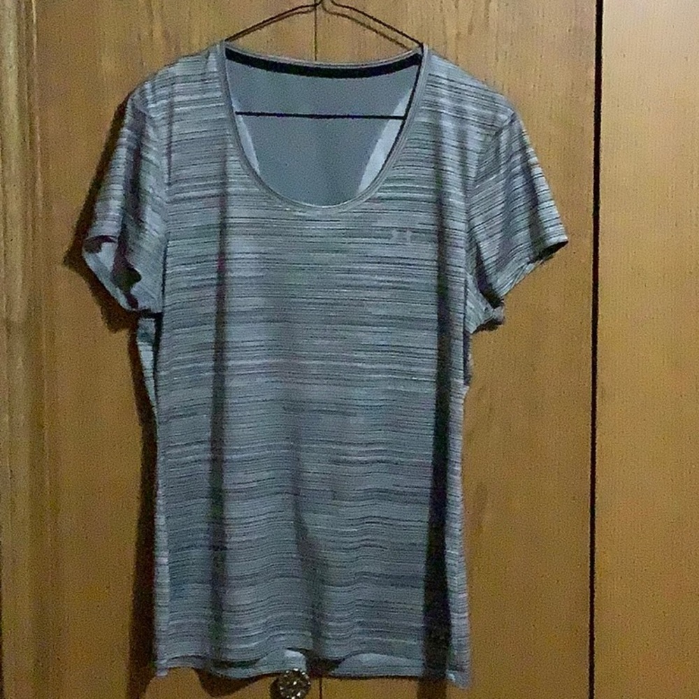 Under Armour T Shirt